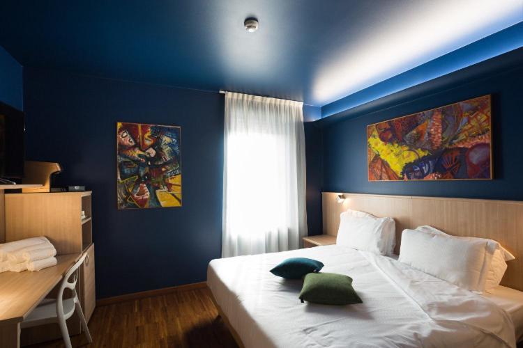Albergo Residenza Al Teatro Udine Bagian luar foto