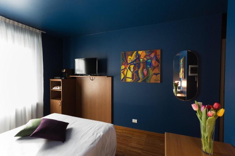 Albergo Residenza Al Teatro Udine Bagian luar foto